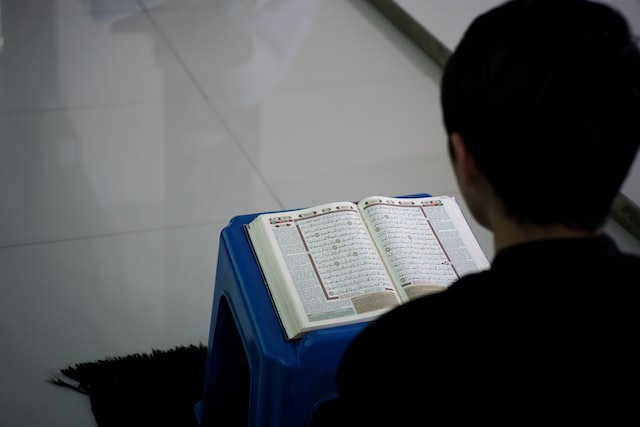 A man reading the Holy Quran