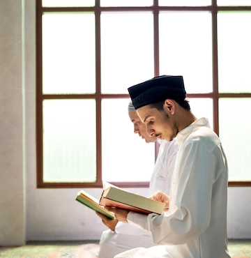 Muslims memorizing the quran