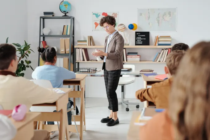 Arabic Teacher Shows students How To Practice Arabic