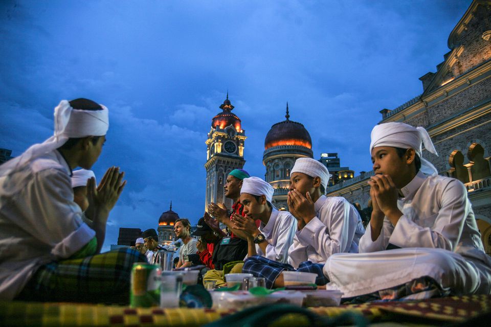 How to Say Ramadan Mubarak in Arabic